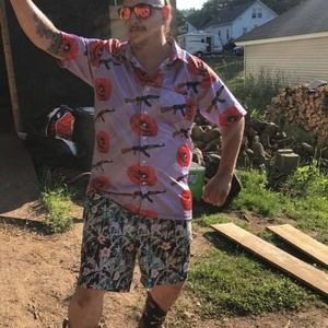 Meet your Posher, Tom